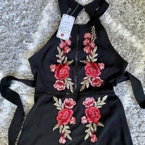 NWT - embroidered appliqué halter neck maxi
